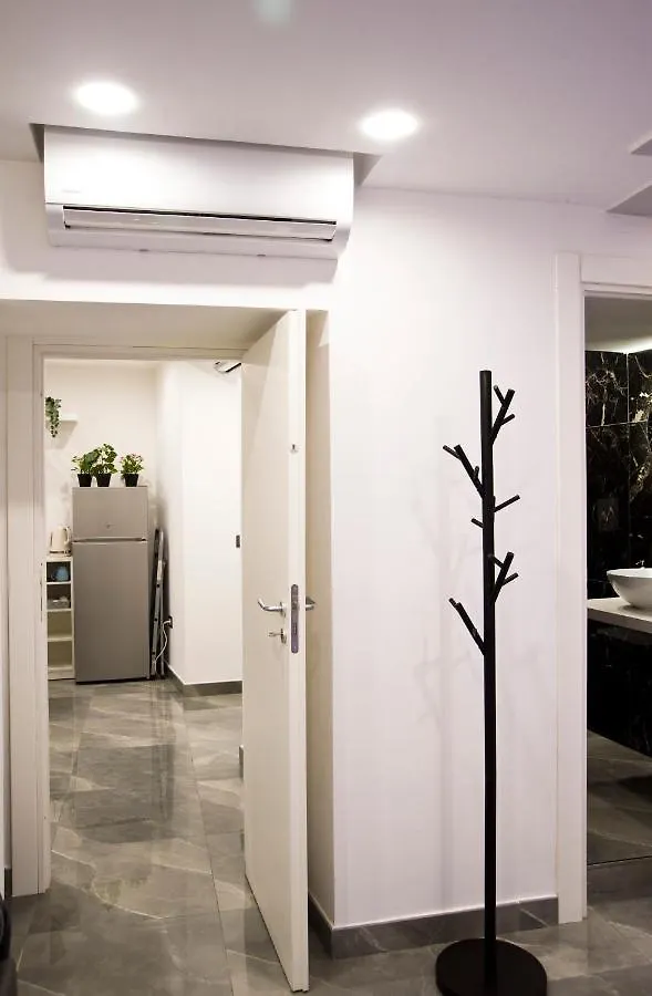 Suite Napoli Sotterranea Con Vasca Idromassaggio 0*, Naples Italy